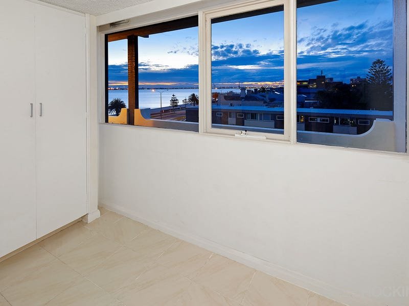 44/189 Beaconsfield Parade, Middle Park image 7