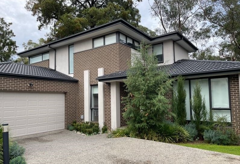 4/42 Bowen Road, Doncaster East image 1
