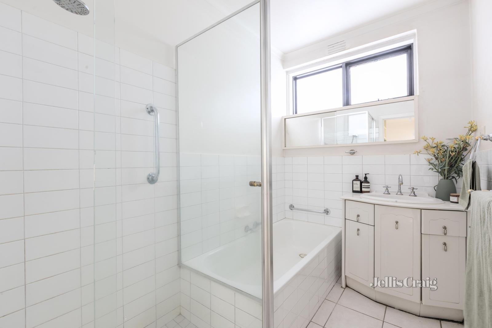 4/42 Murphy Street, South Yarra image 8
