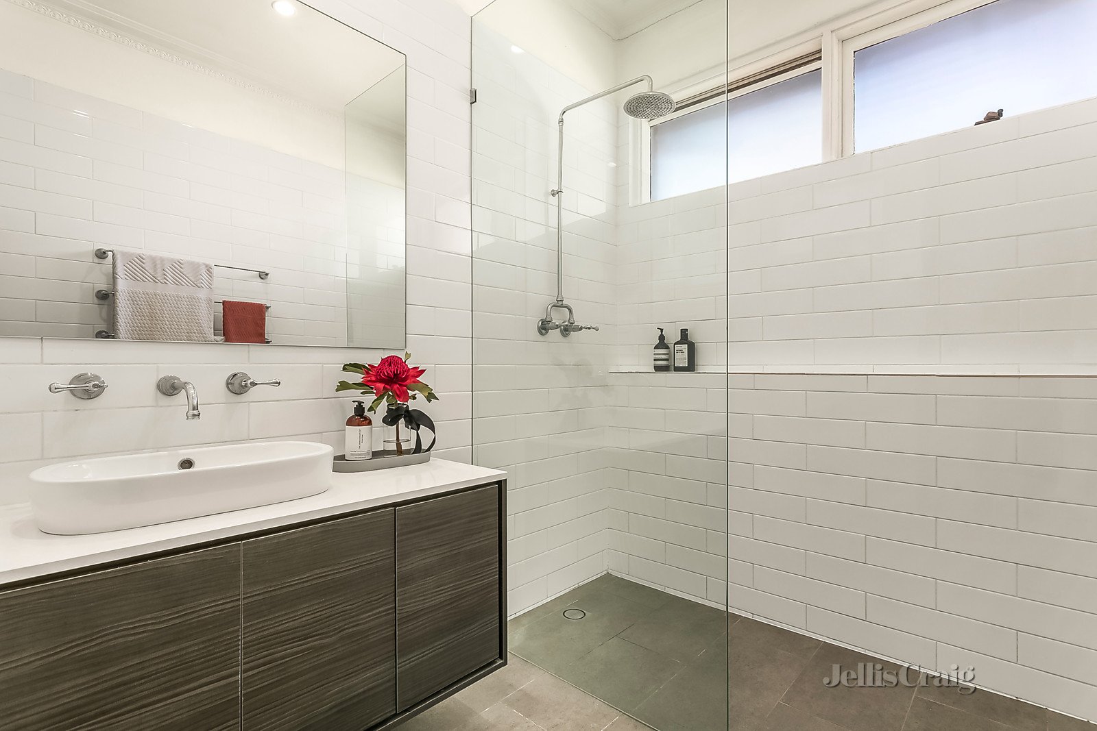 4/43 Bank Street, Ascot Vale image 5