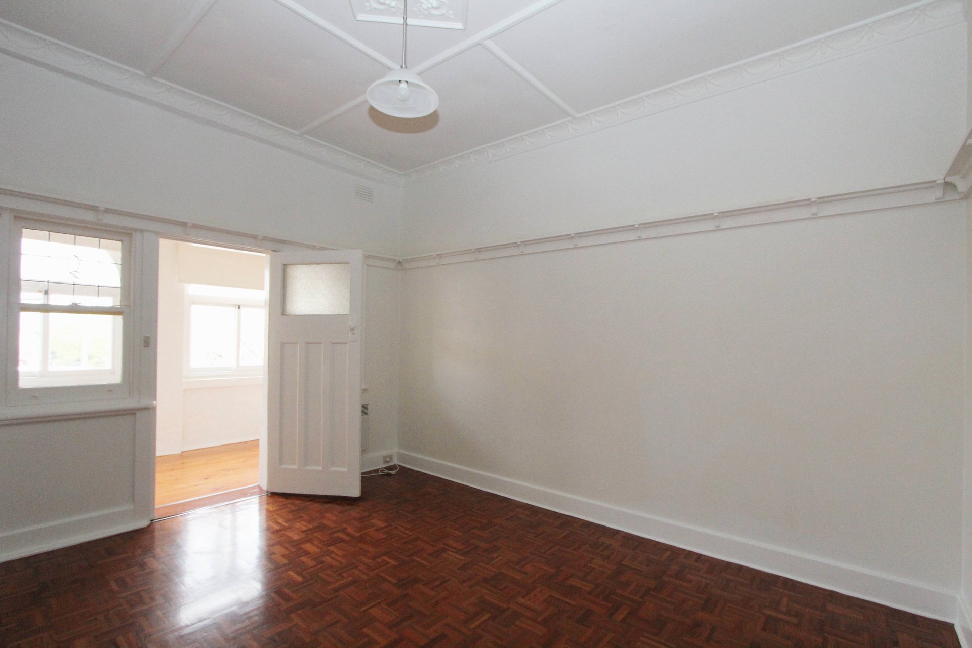 Property Gallery Thumbnail 7