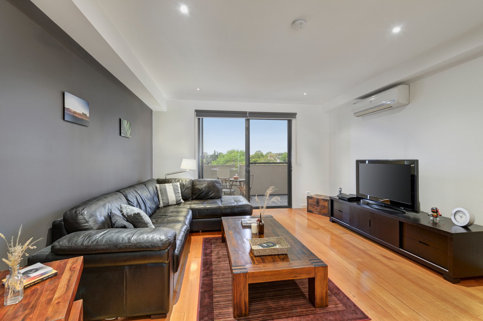 4/439 Burke Road, Glen Iris image 2