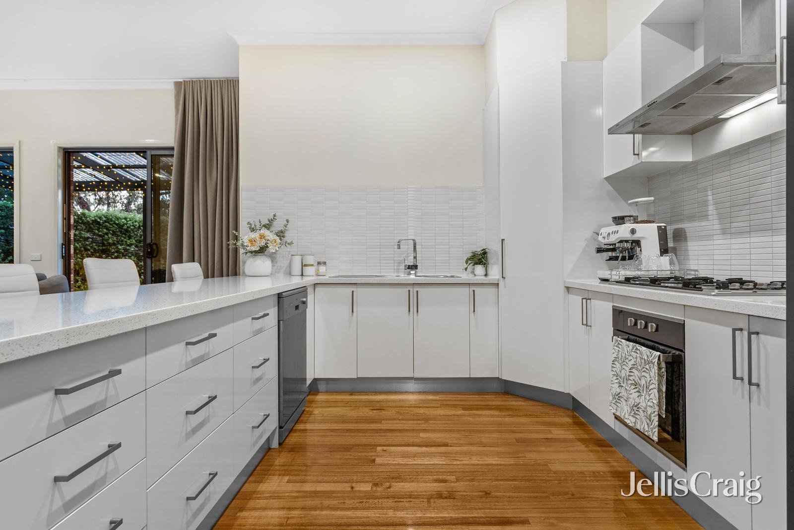 4/44 Boronia Grove, Doncaster East image 3