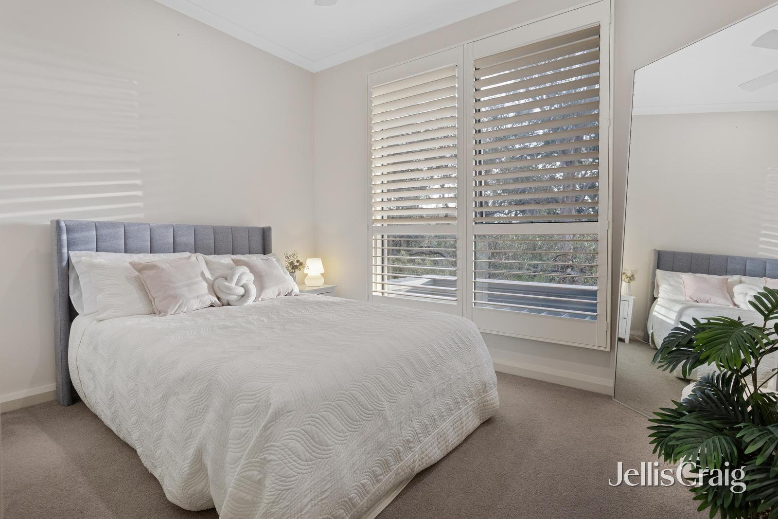 4/44 Boronia Grove, Doncaster East image 7