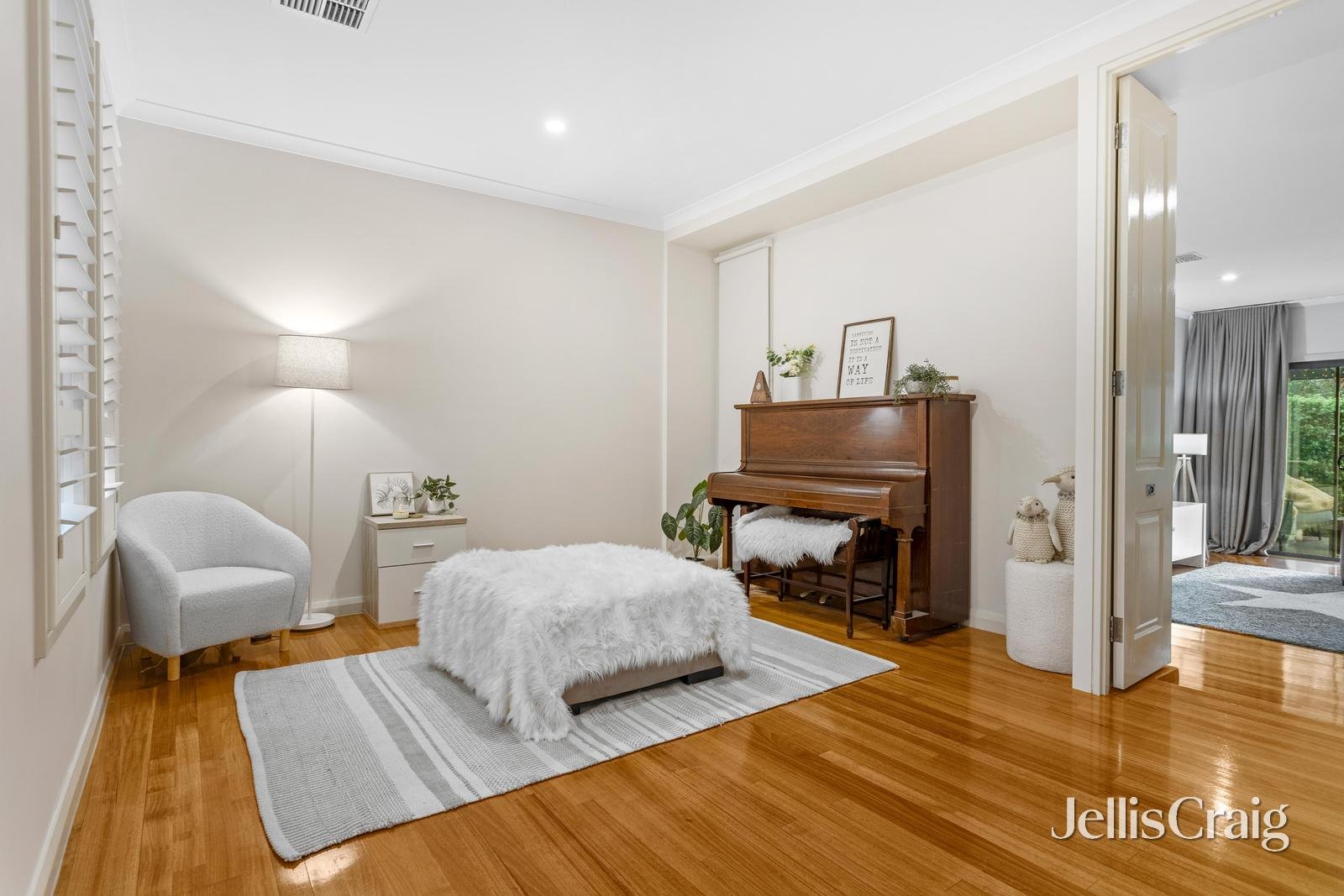 4/44 Boronia Grove, Doncaster East image 9