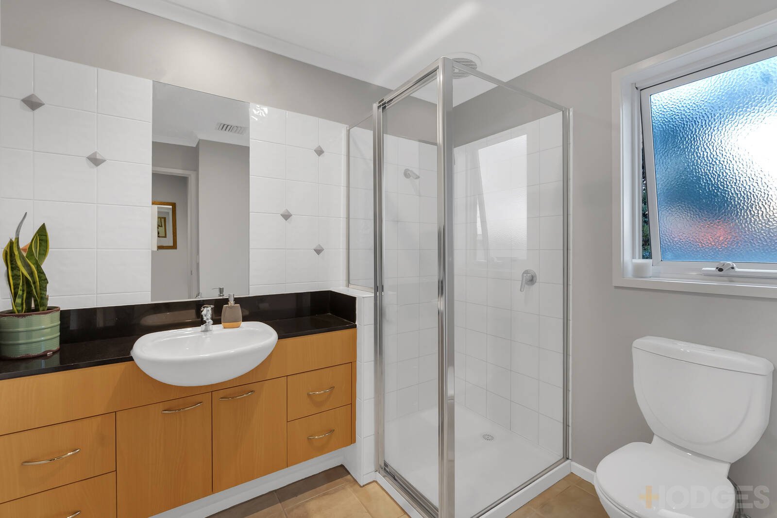 4 / 44 Collins Street Mentone