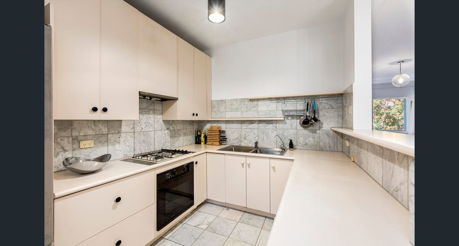 4/44 Lansell Road TOORAK