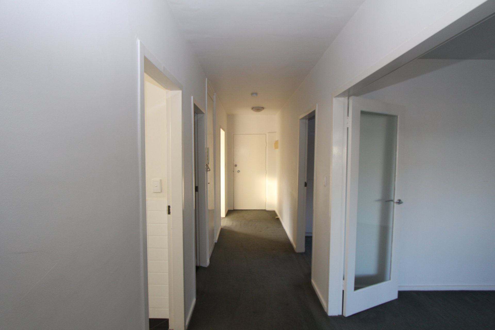 Property Gallery Thumbnail 12