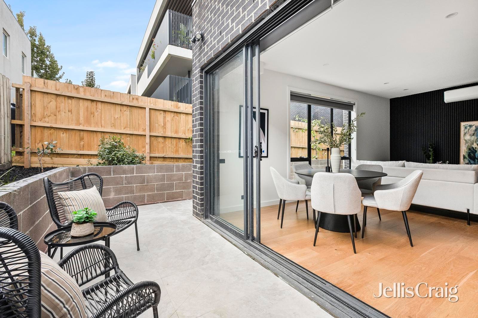 4/44A Graham Road, Highett image 10