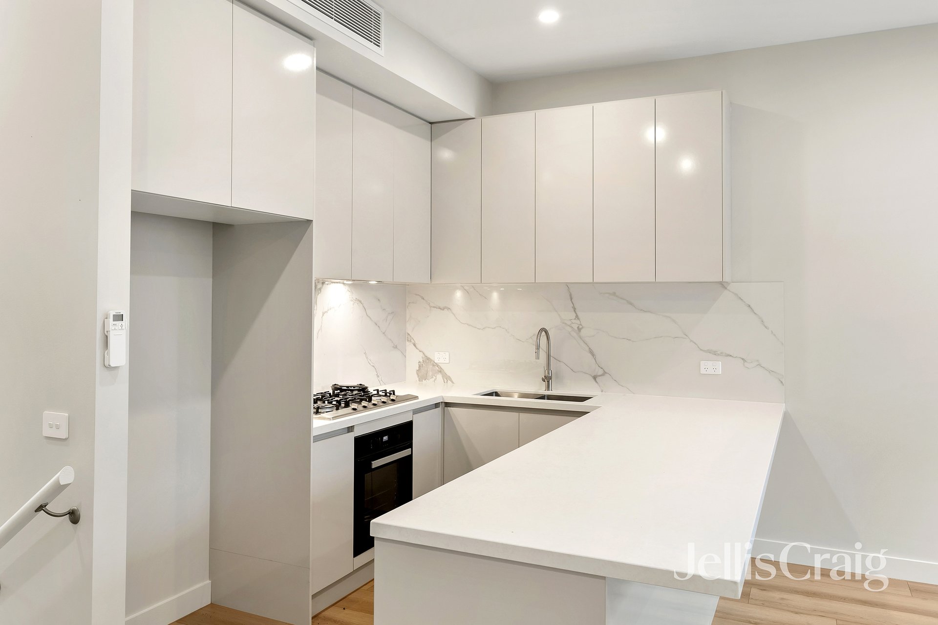 4/45 Darebin Street, Heidelberg image 3