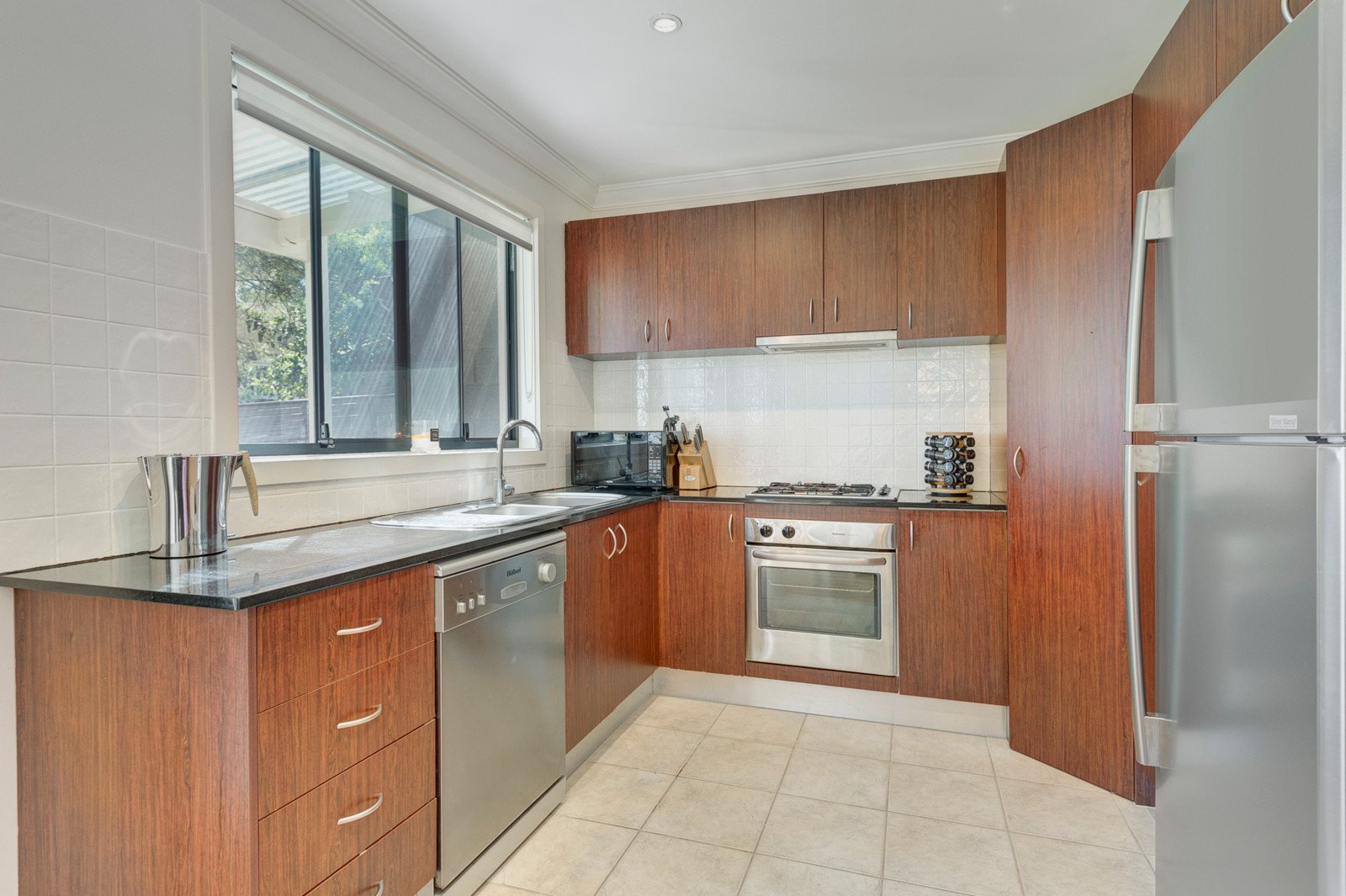 4/46 Boronia Grove, Doncaster East image 3