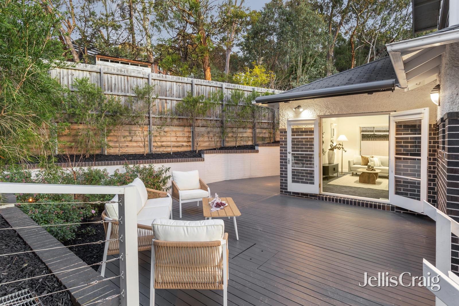 4/46 Diamond Creek Road, Greensborough image 2