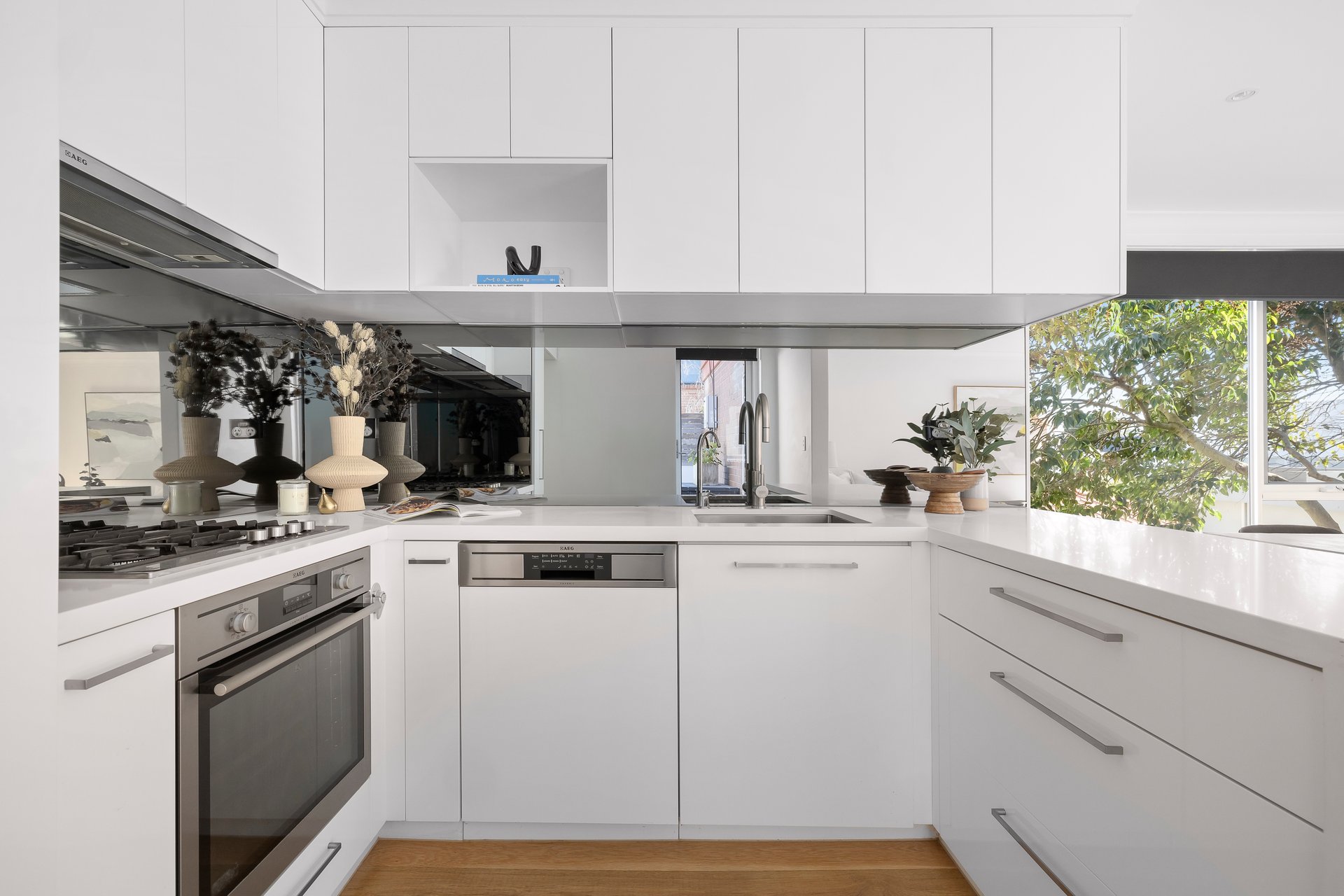 Property Gallery Thumbnail 3
