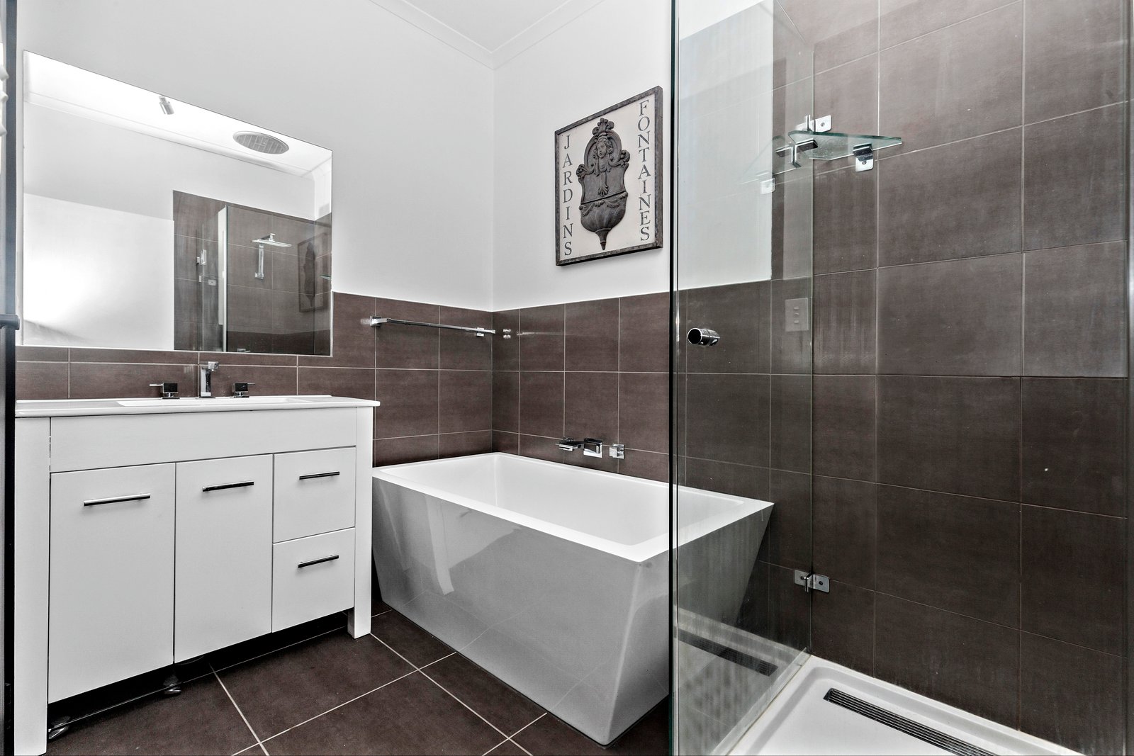 Property Gallery Thumbnail 5