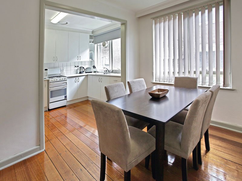 4/47 Ruskin Street, Elwood image 2