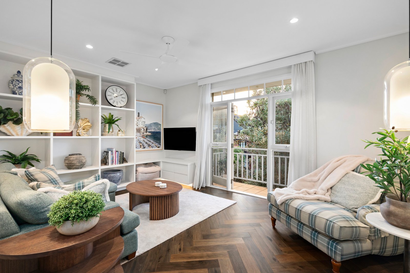 4/48 Esplanade West