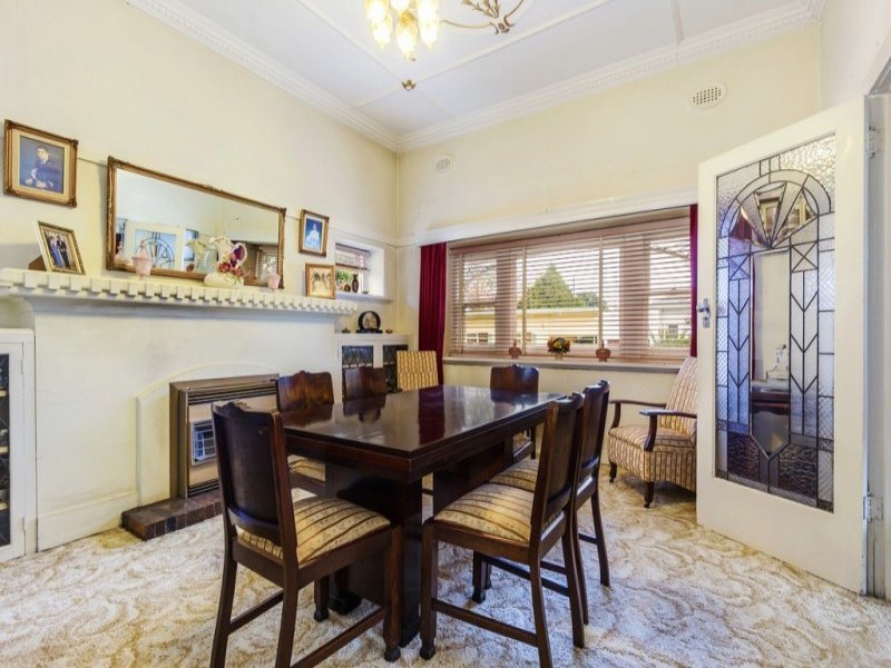 448 Whitehorse Road, Surrey Hills image 5
