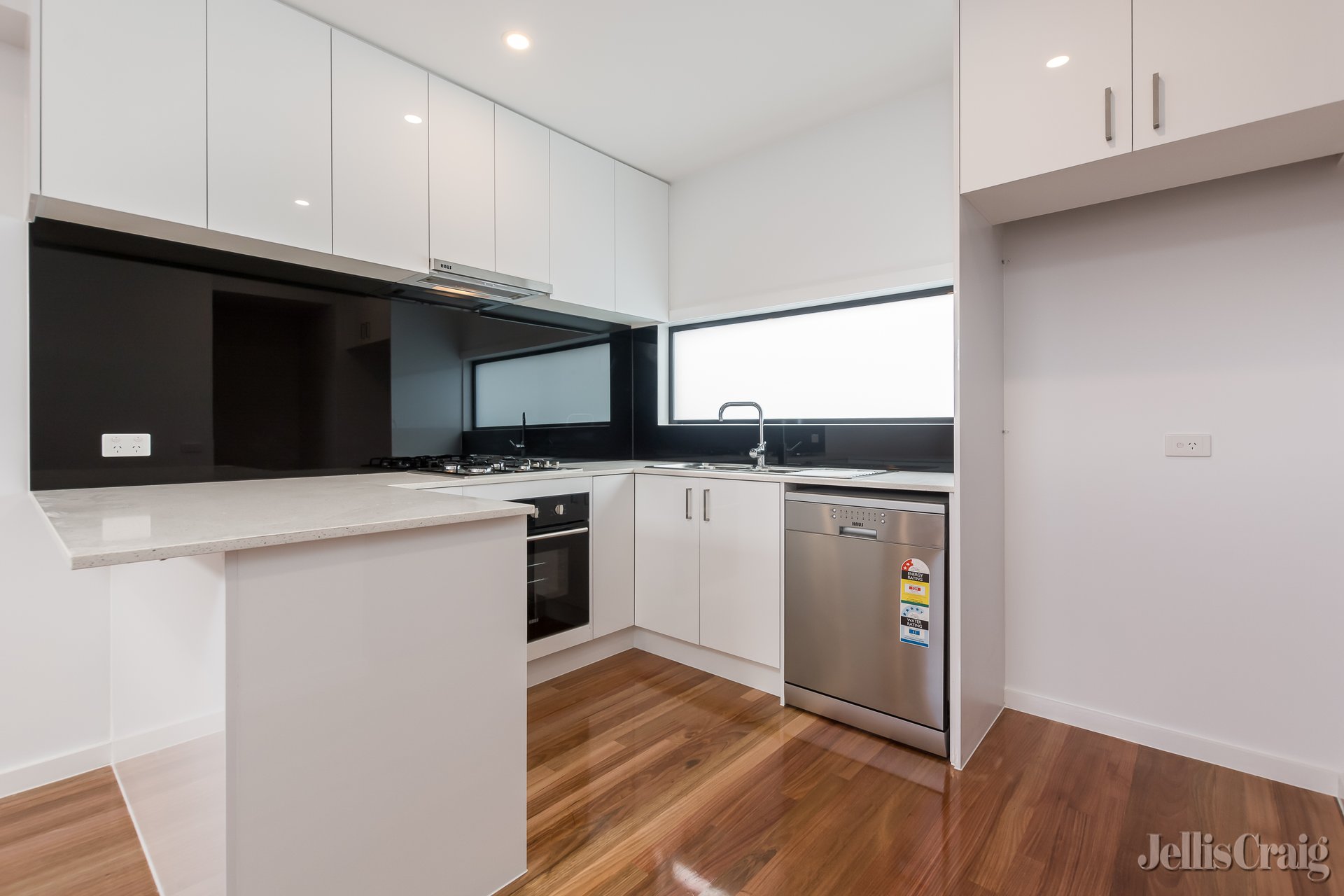 4/481 Albion Street, Brunswick West image 2