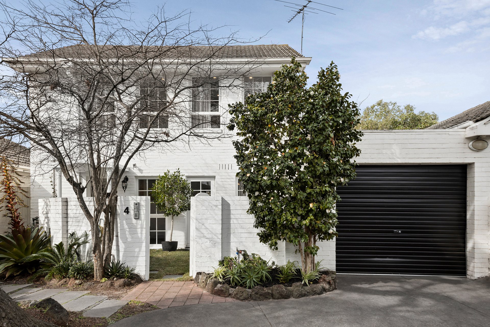 Property Gallery - Main Image