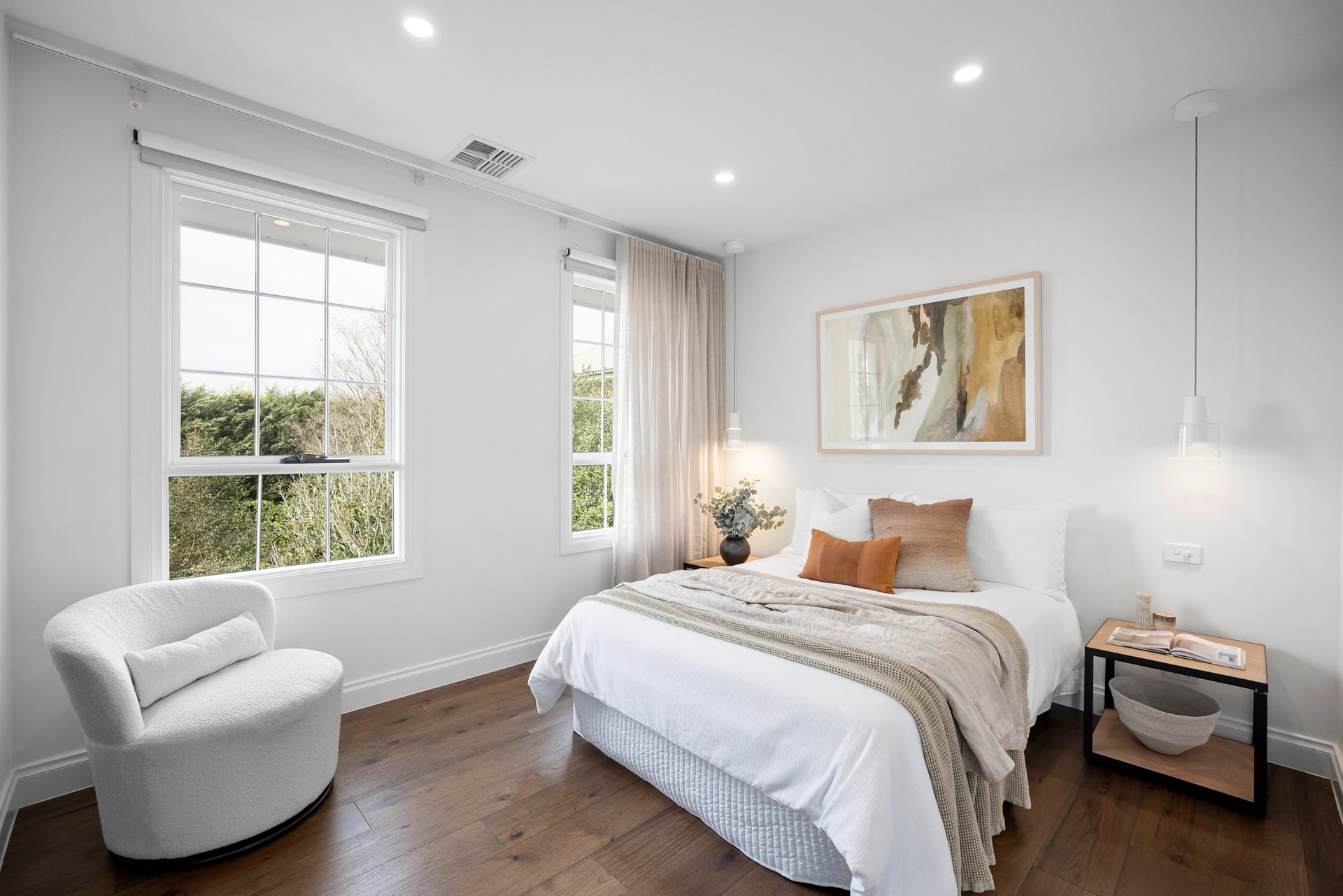 Property Gallery Thumbnail 8