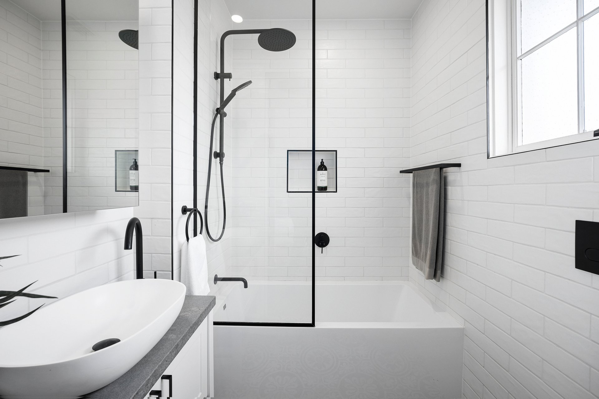 Property Gallery Thumbnail 9