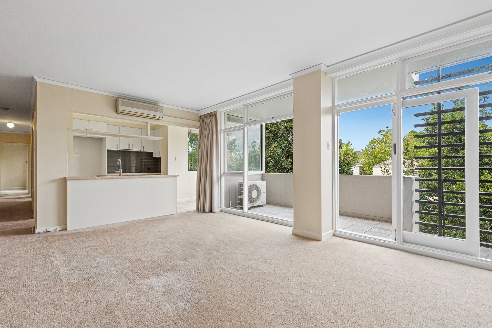 Property Gallery Thumbnail 4