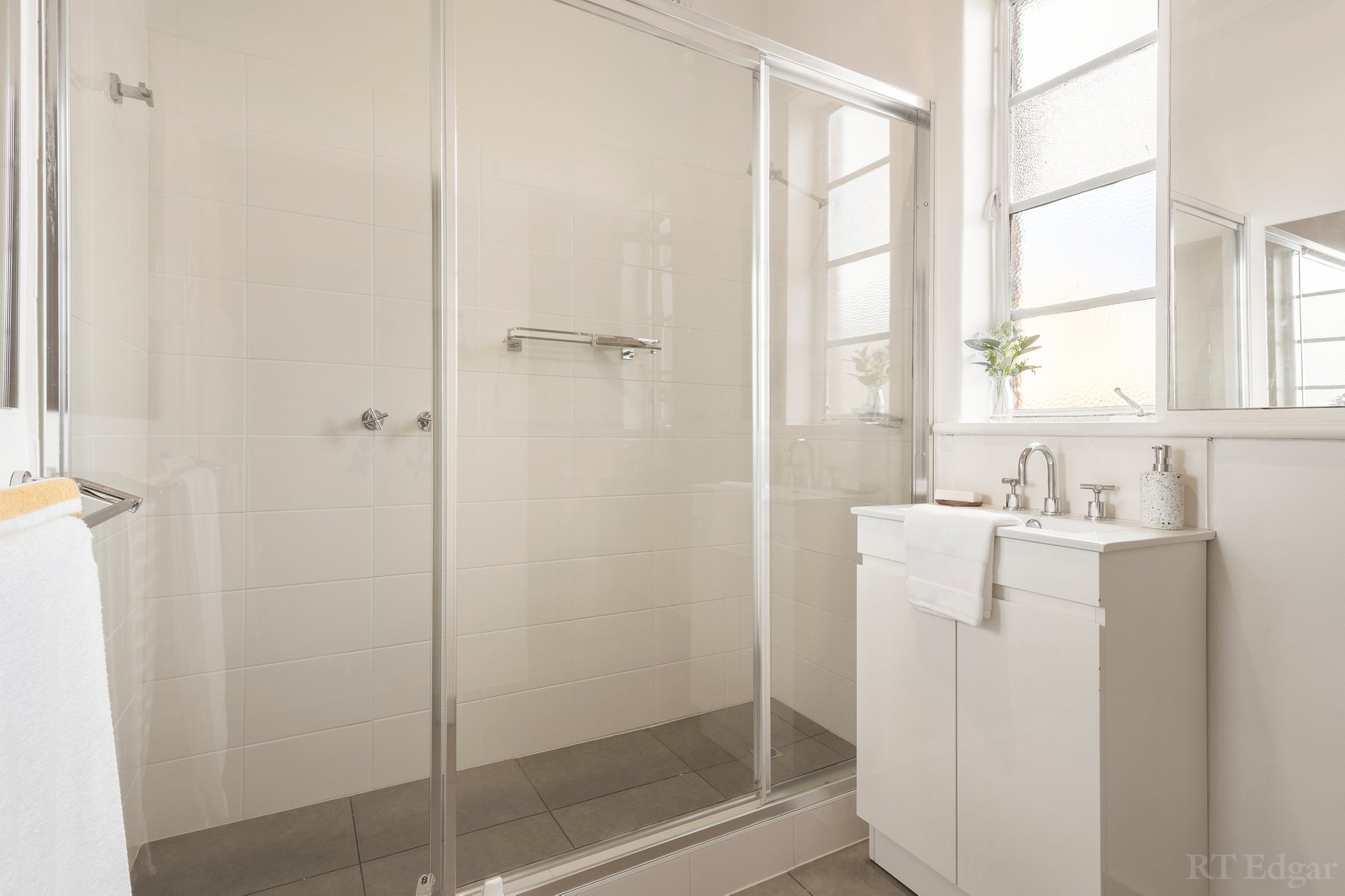 Property Gallery Thumbnail 8