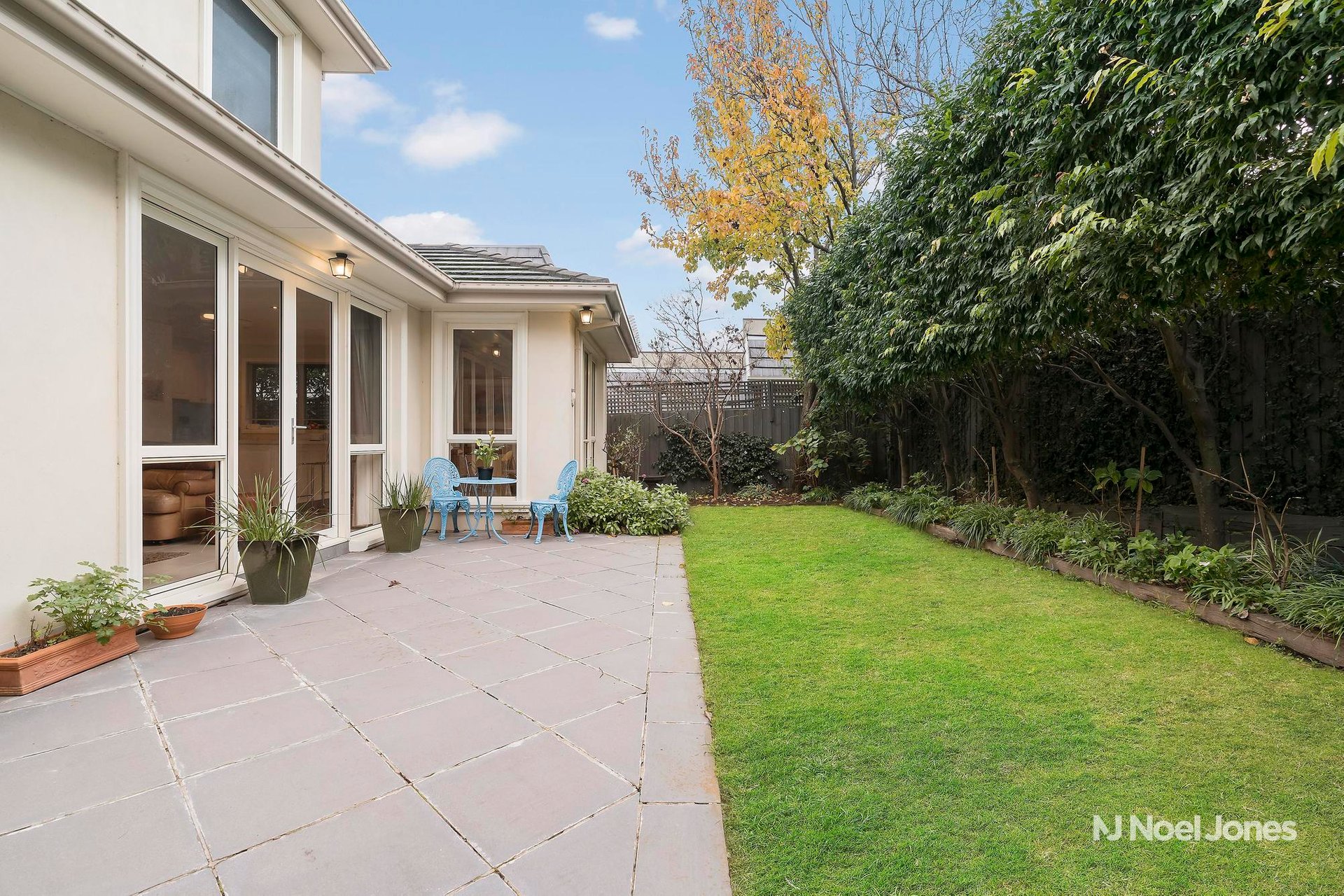 4/4A Collins Court, Balwyn image 10