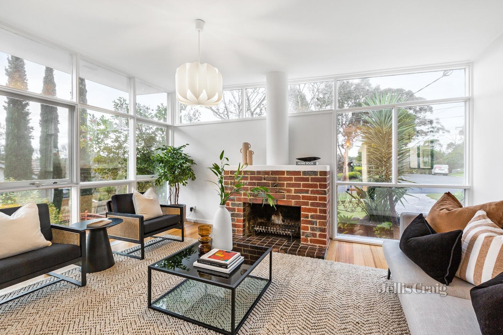 45 Adolphson Avenue, Ringwood North image 2