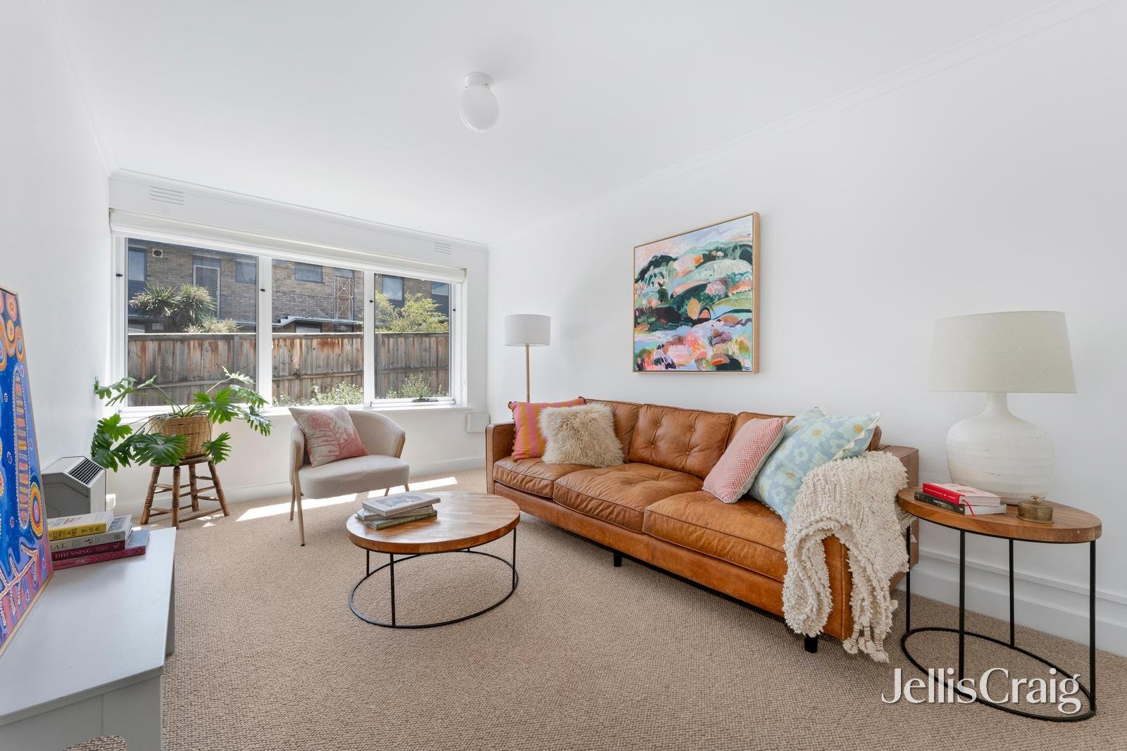 4/5 Allard Street, Brunswick West image 1