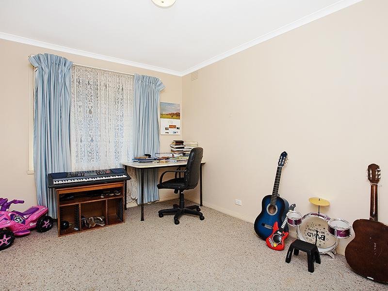 4/5 Allen Street, Ringwood image 2