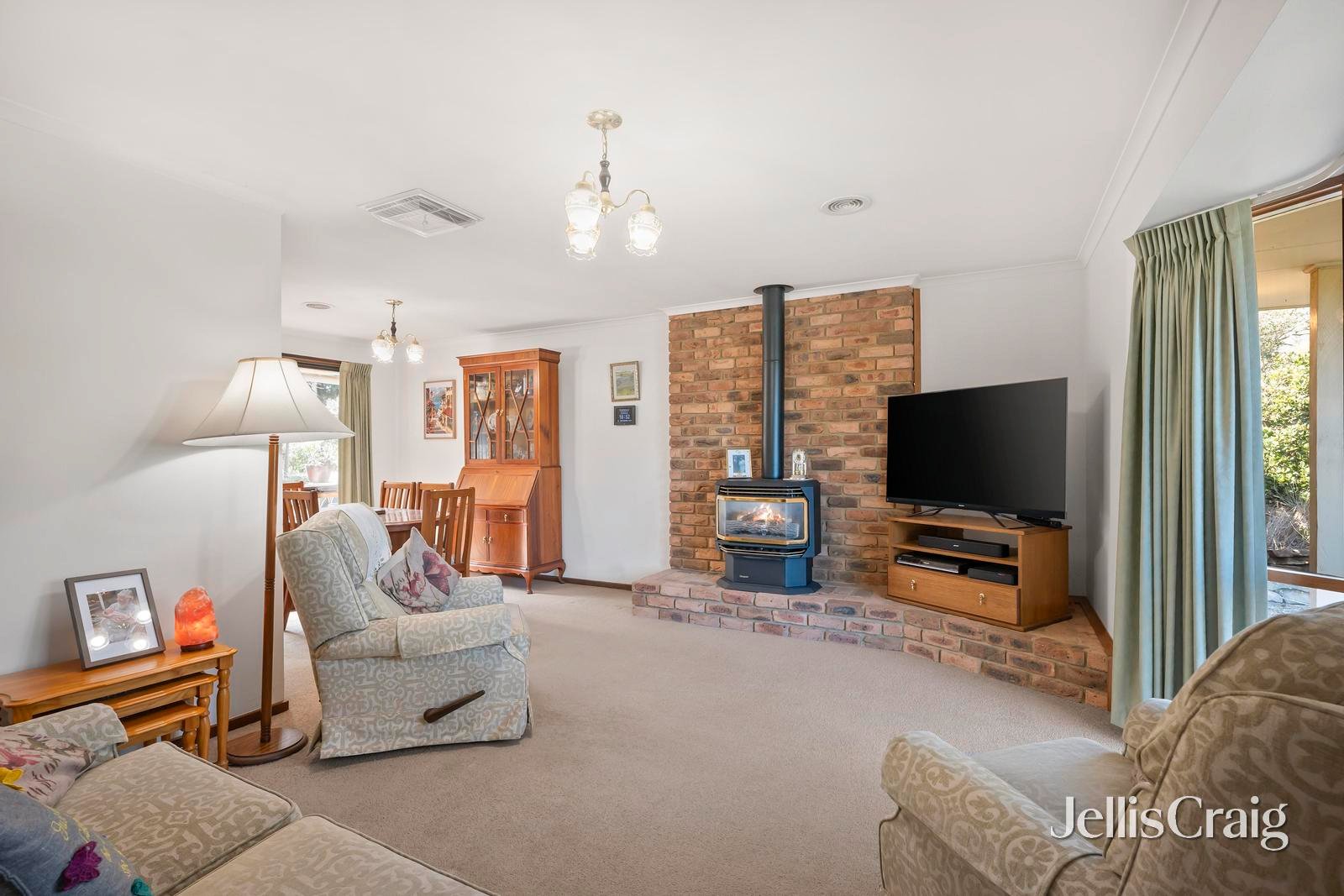 45 Barker Drive, Mooroolbark image 3