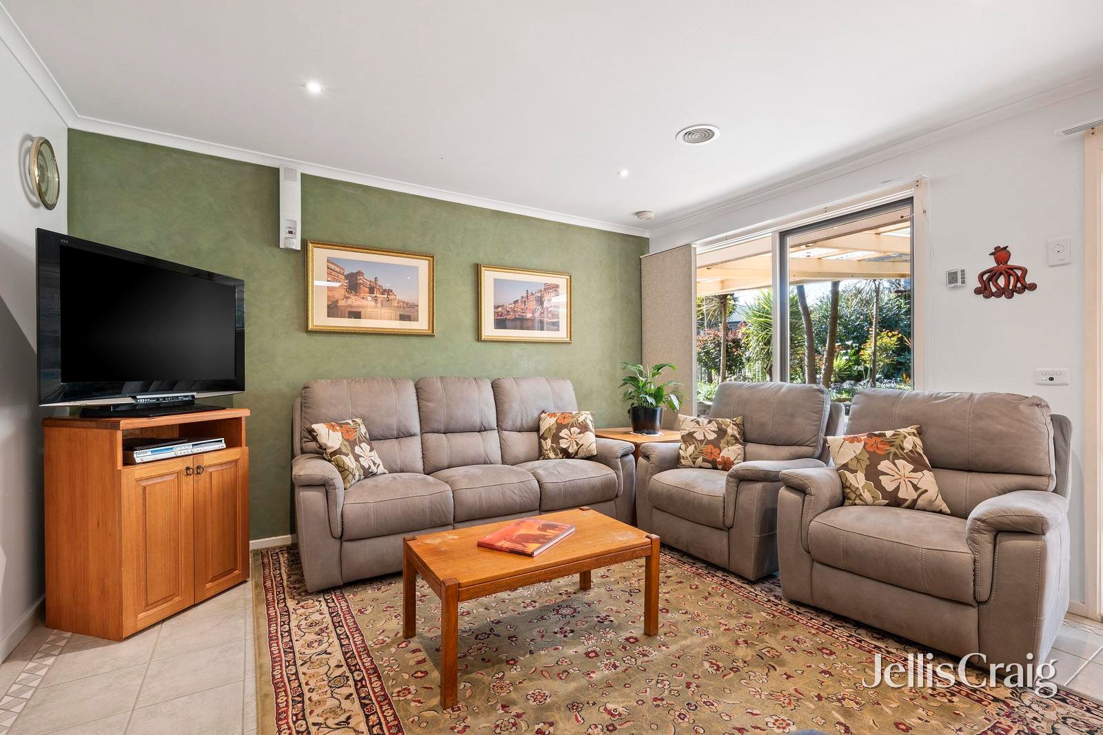 45 Barker Drive, Mooroolbark image 5