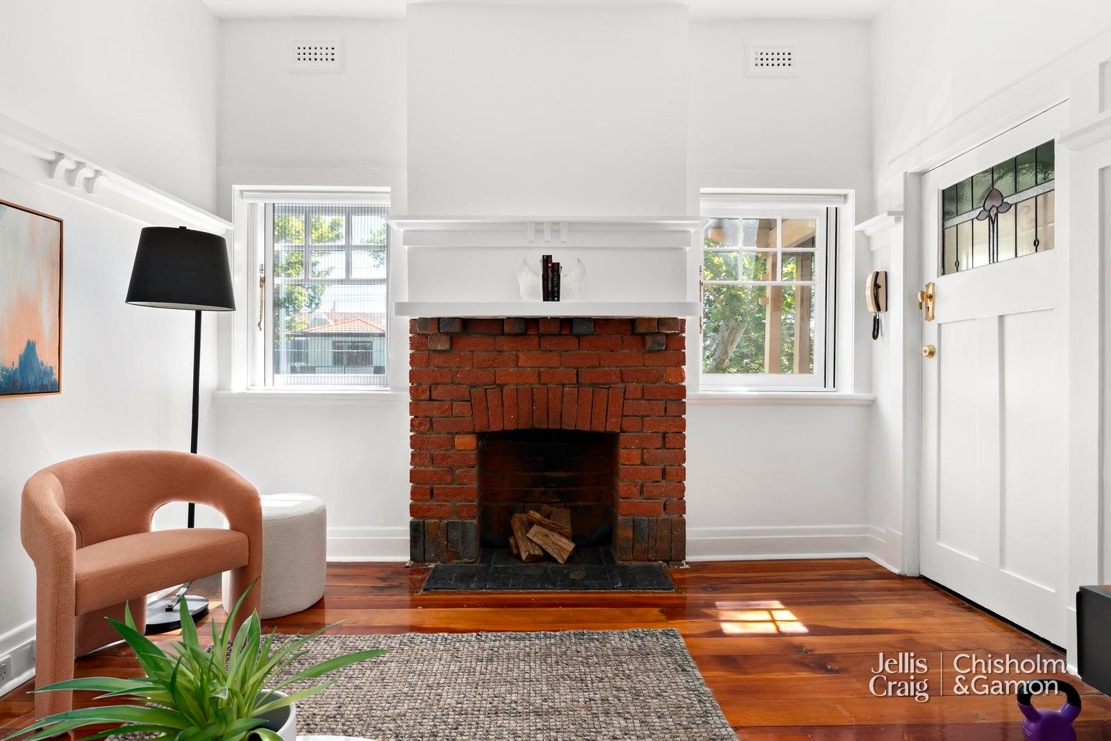 4/5 Beach Avenue, Elwood image 4