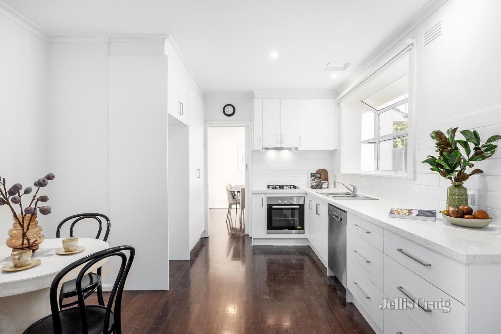 4/5 Boston Road, Balwyn image 3