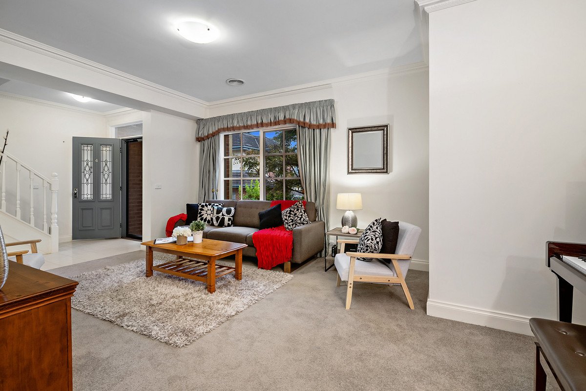 4/5 Caravan Street, Balwyn image 5