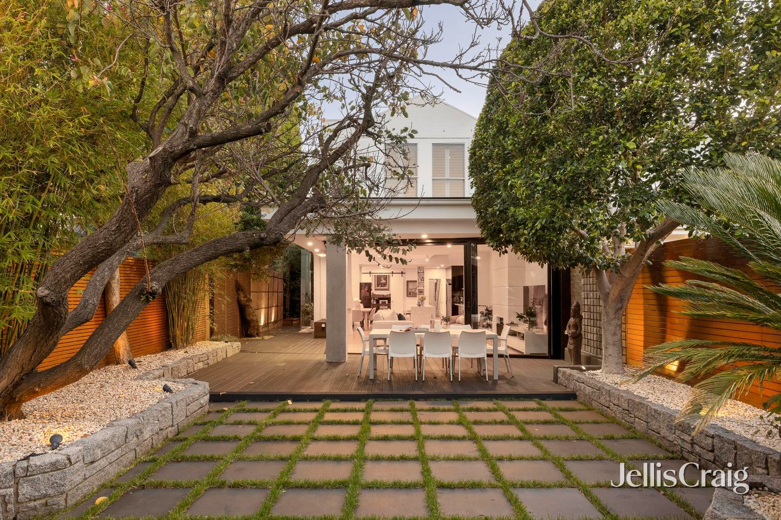 45 Cardigan Place, Albert Park image 18