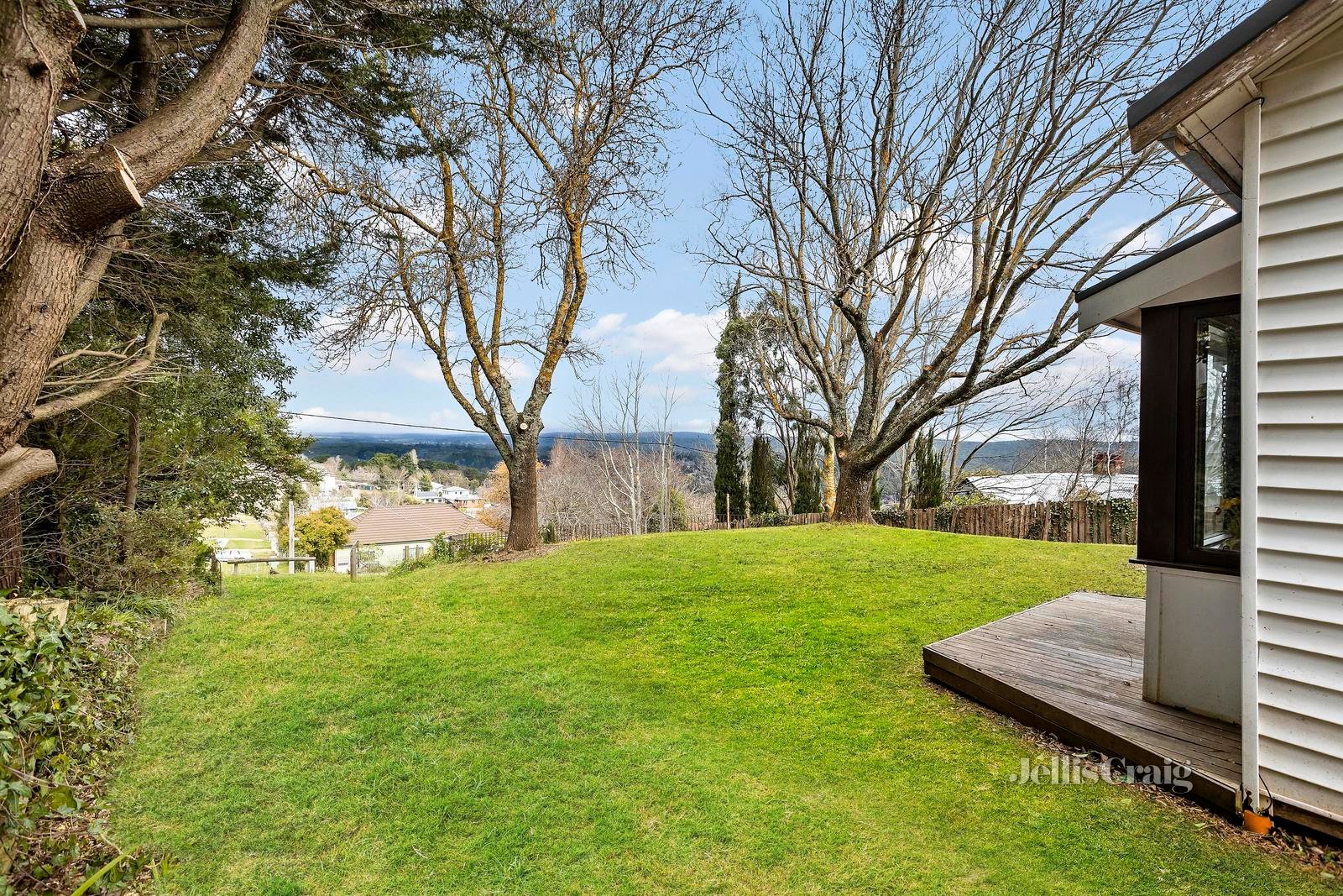 45 Central Springs Road, Daylesford image 1