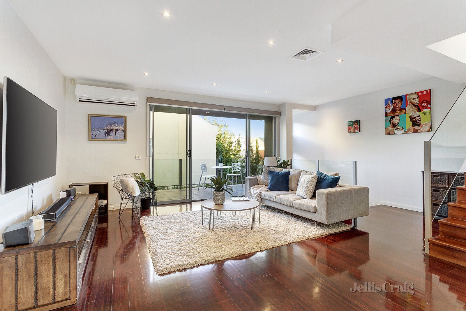 45 Clifford Place, Clifton Hill image 2