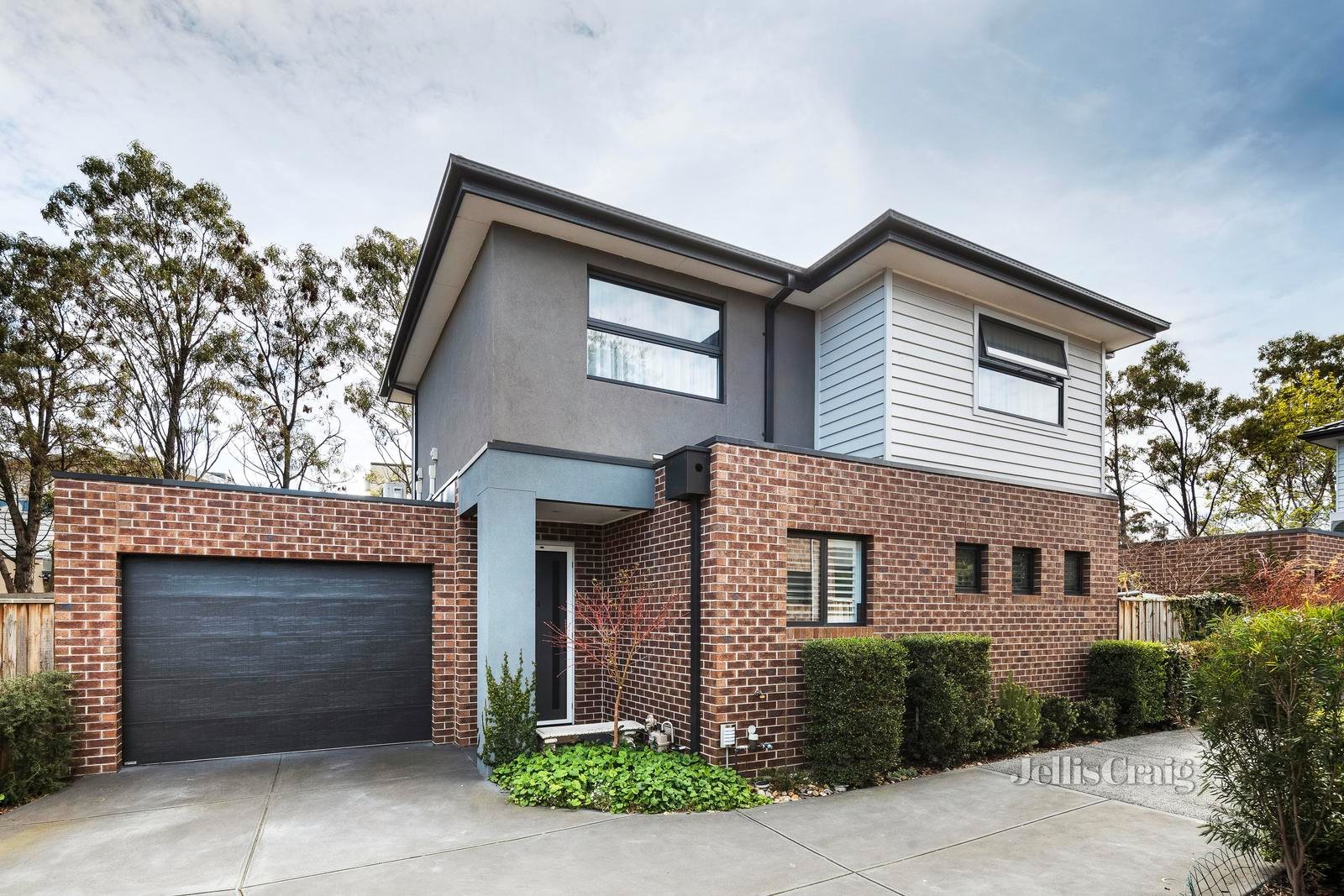 4/5 Curzon Street, Ivanhoe image 1