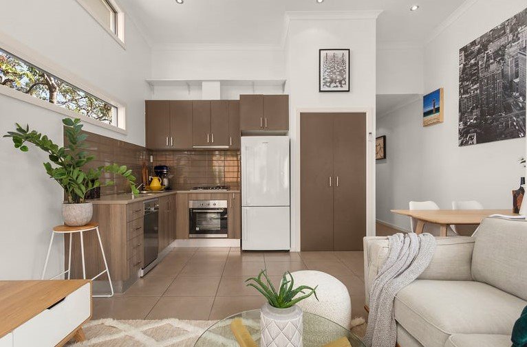 4/5 Dickens Street, Heidelberg Heights image 2