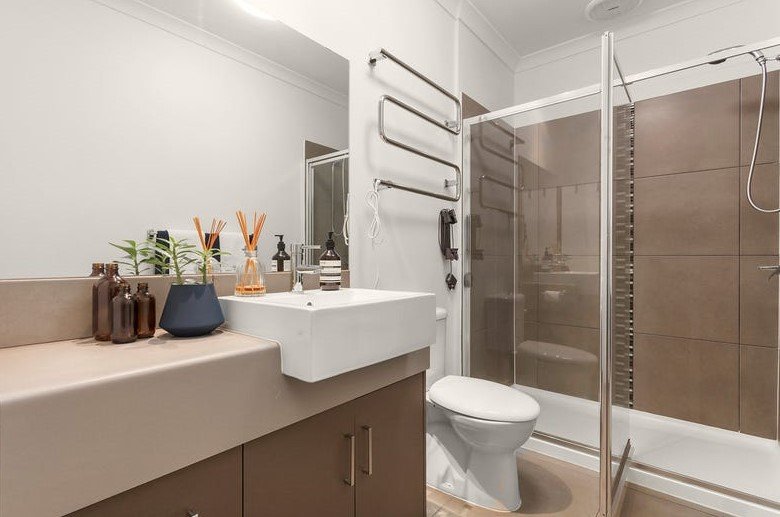 4/5 Dickens Street, Heidelberg Heights image 7