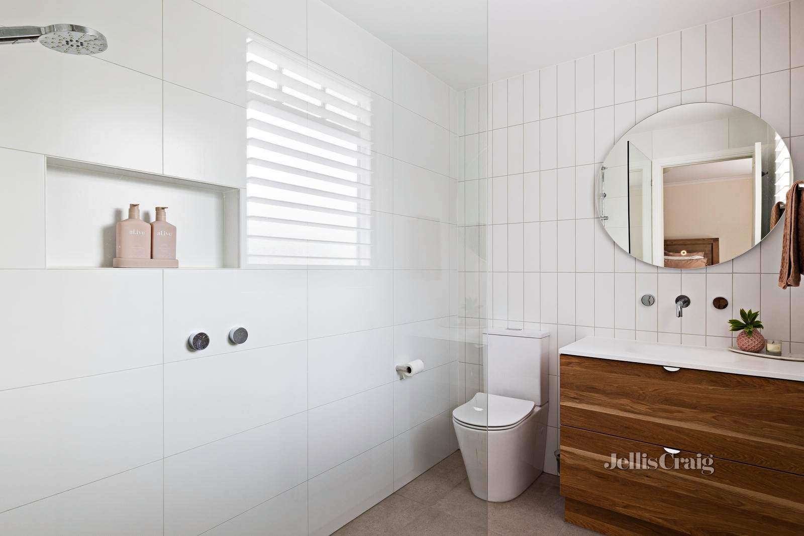 4/5 Doon Court, Briar Hill image 15