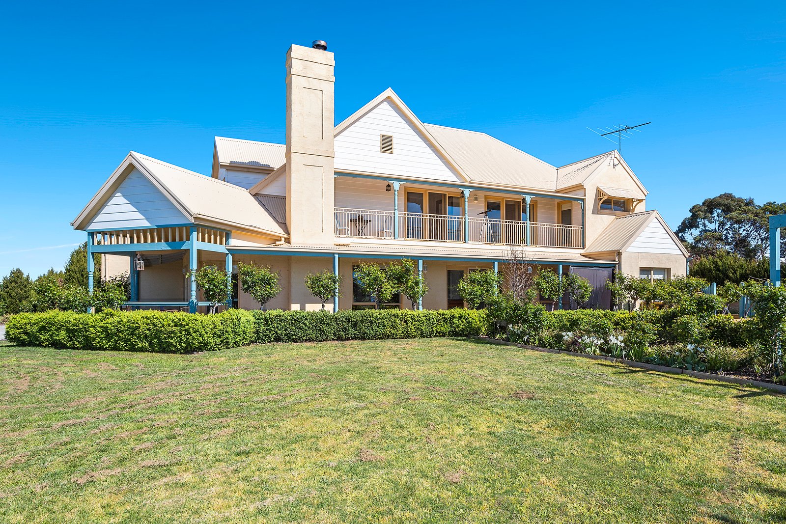 Property Gallery - Main Image