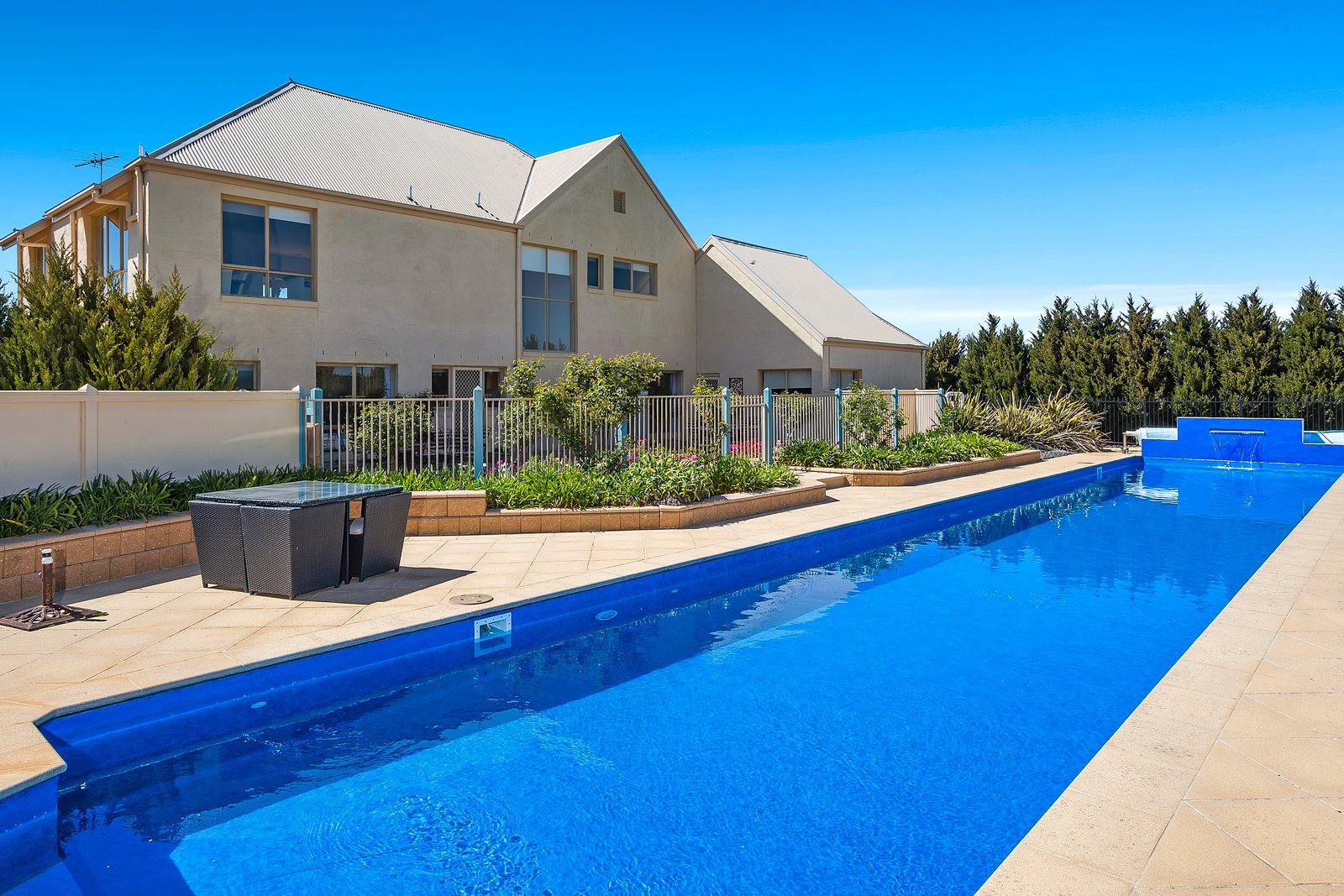 Property Gallery Thumbnail 4
