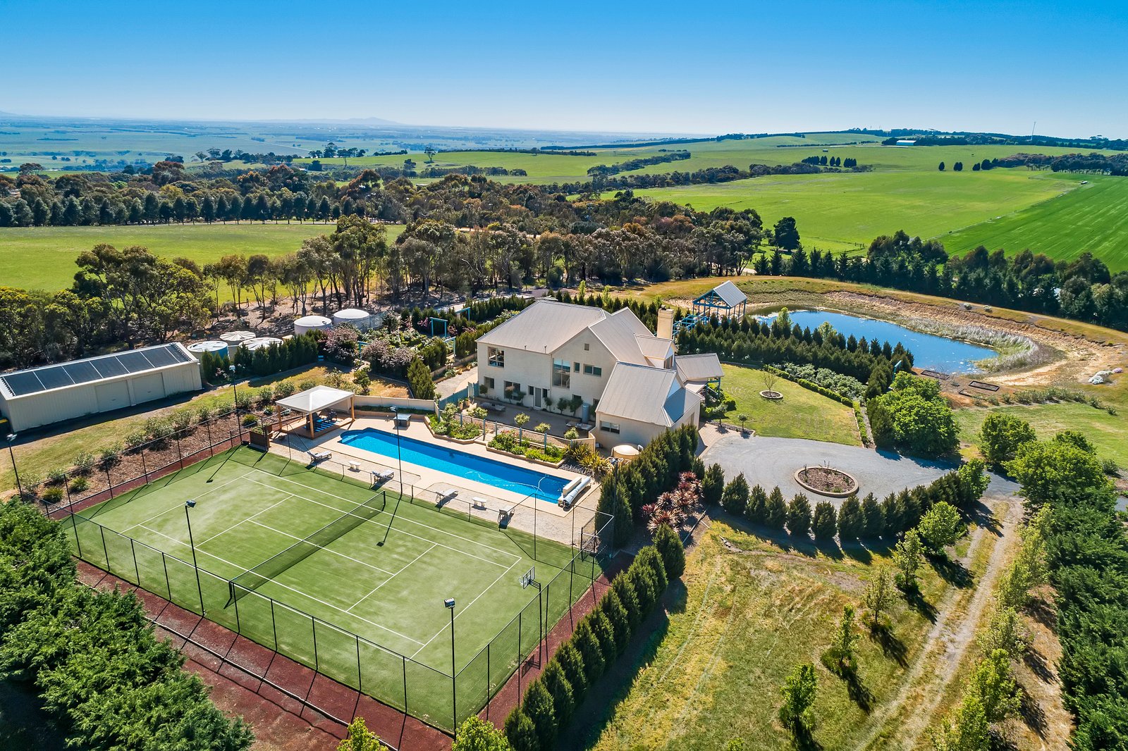 Property Gallery Thumbnail 6