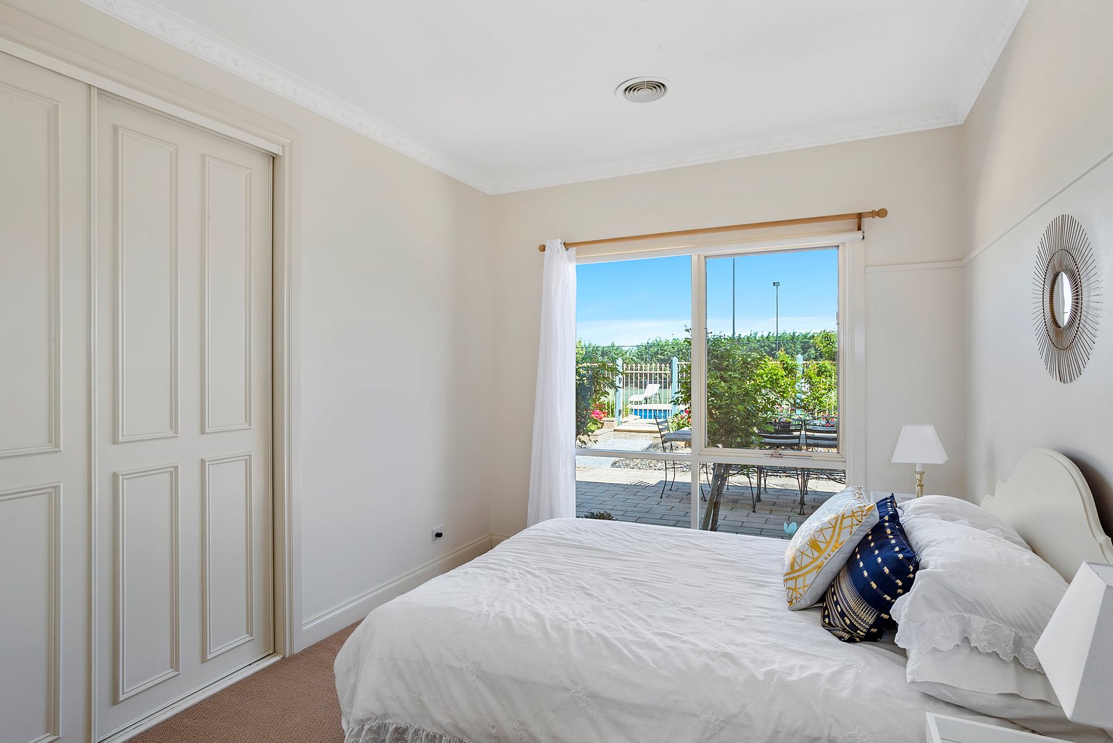Property Gallery Thumbnail 17