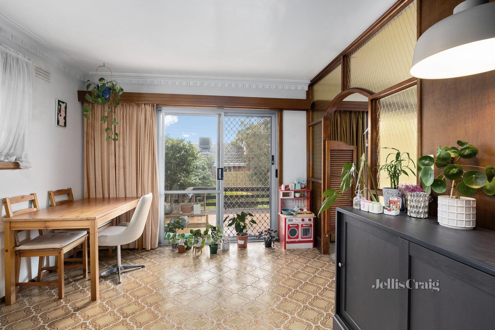 45 Essex Road, Mount Waverley image 4