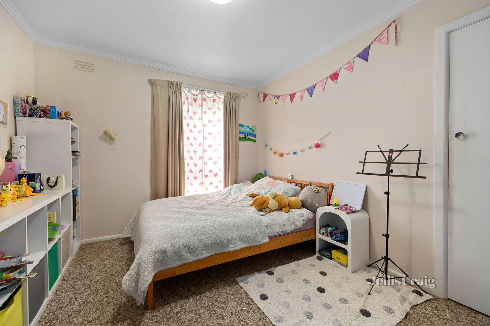 45 Essex Road, Mount Waverley image 5