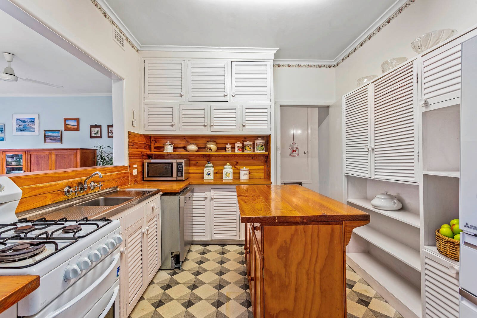 Property Gallery Thumbnail 5